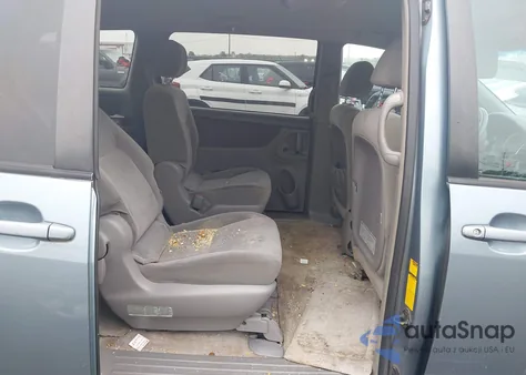 2005 Toyota Sienna Le z USA, uszkodzony, nr VIN 5TDZA23C55S308713